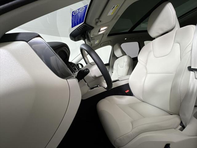 new 2025 Volvo XC60 car, priced at $55,360
