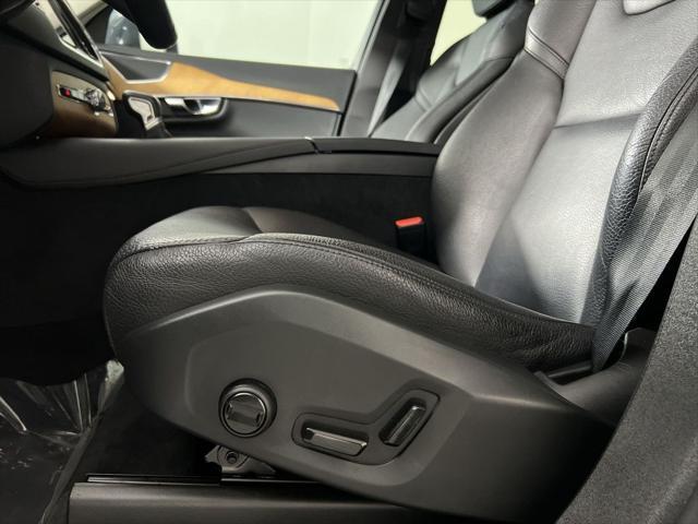 used 2022 Volvo XC90 car, priced at $40,700