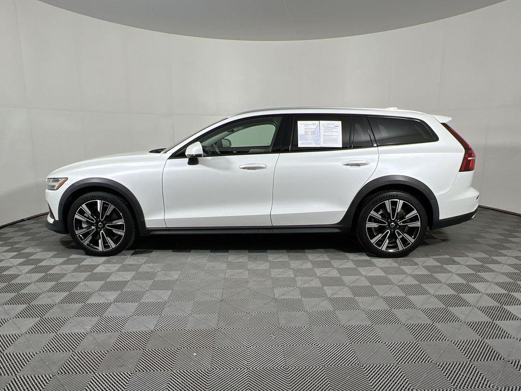 used 2022 Volvo V60 Cross Country car, priced at $29,989