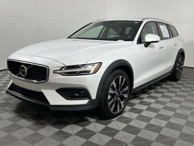 used 2022 Volvo V60 Cross Country car, priced at $33,500