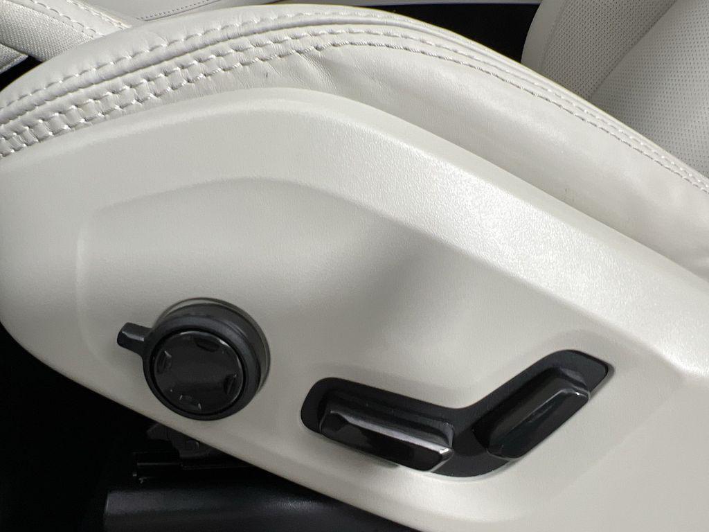 used 2024 Volvo XC90 Recharge Plug-In Hybrid car, priced at $56,313