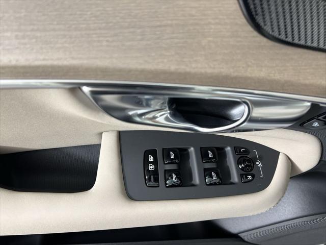 new 2025 Volvo XC90 Plug-In Hybrid car, priced at $76,805