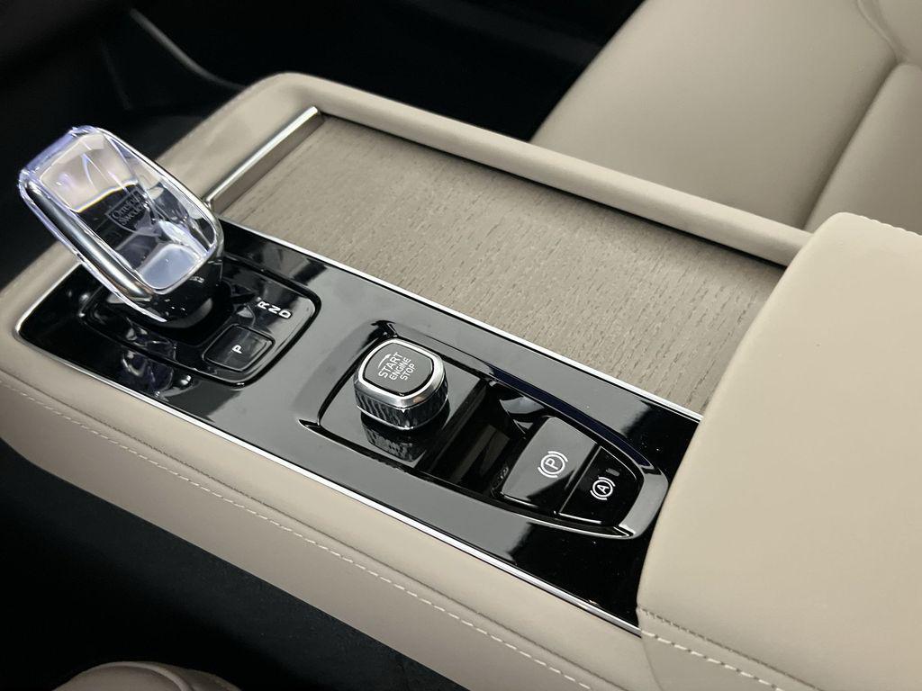 new 2026 Volvo XC90 Plug-In Hybrid car, priced at $81,690