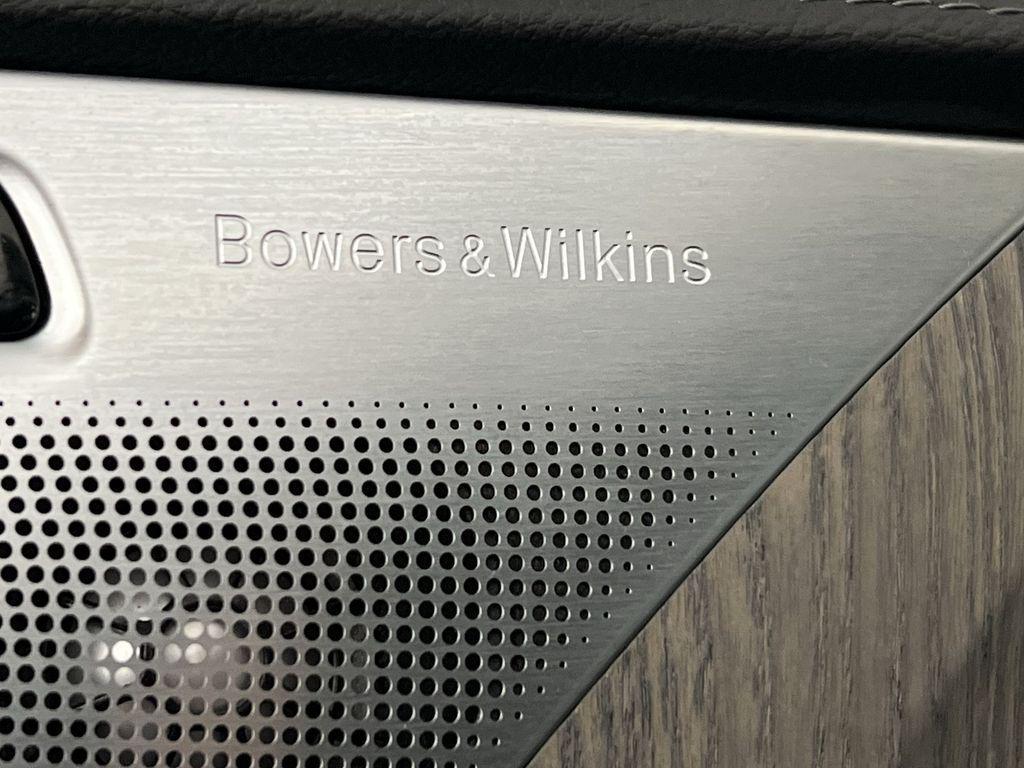 used 2024 Volvo XC90 Recharge Plug-In Hybrid car, priced at $55,633