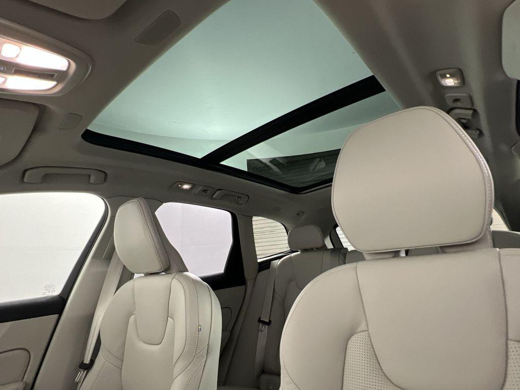 new 2026 Volvo XC60 Plug-In Hybrid car