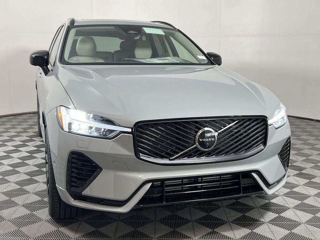 new 2026 Volvo XC60 Plug-In Hybrid car