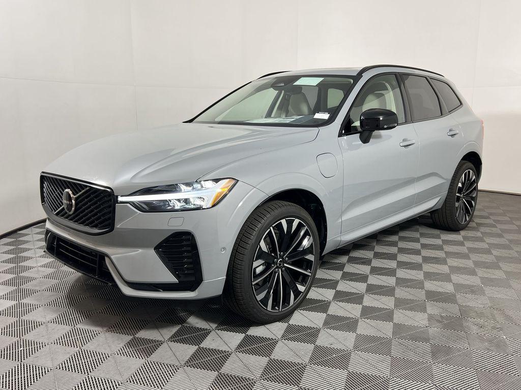 new 2026 Volvo XC60 Plug-In Hybrid car