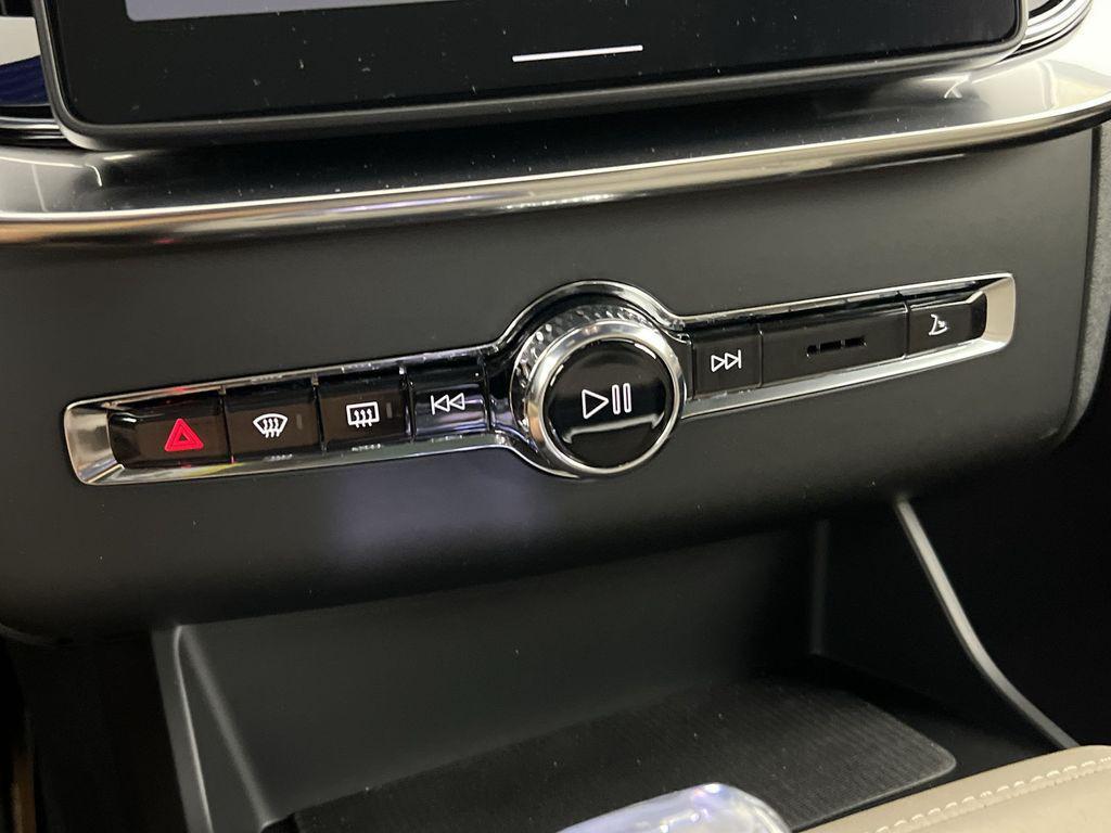 new 2026 Volvo XC90 car, priced at $70,825