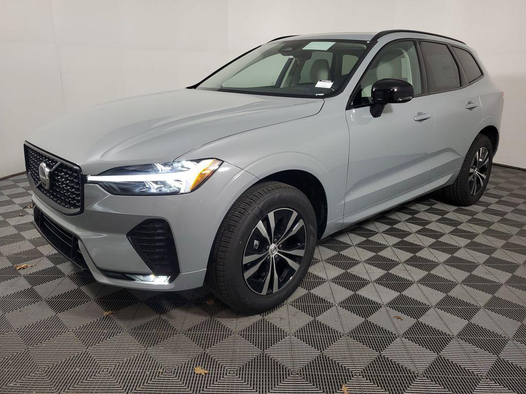 new 2025 Volvo XC60 car, priced at $42,511