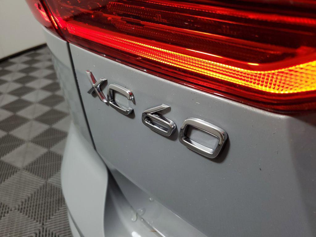 new 2025 Volvo XC60 car, priced at $42,511