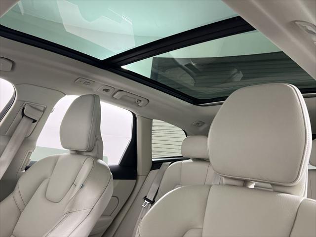 used 2023 Volvo XC60 car, priced at $30,938