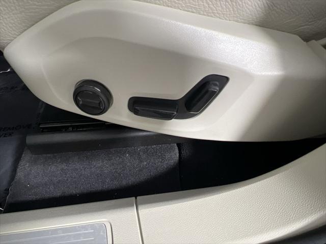 used 2023 Volvo XC60 car, priced at $30,938
