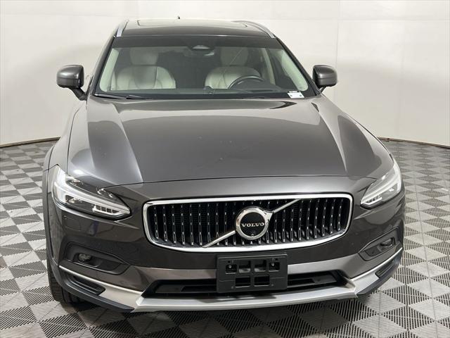 used 2024 Volvo V90 Cross Country car, priced at $65,000
