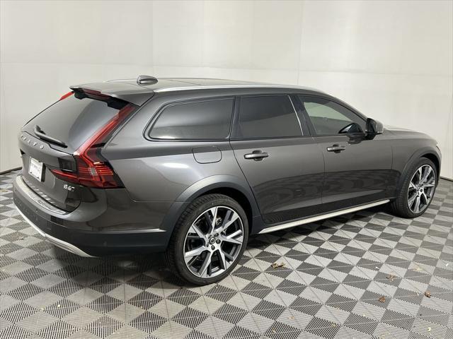 used 2024 Volvo V90 Cross Country car, priced at $65,000