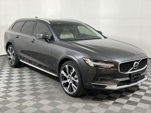 used 2024 Volvo V90 Cross Country car, priced at $65,000