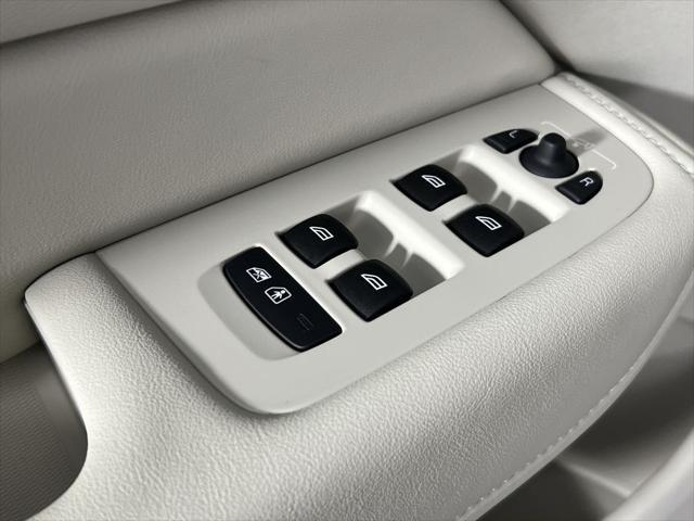 new 2025 Volvo XC60 Plug-In Hybrid car, priced at $69,510
