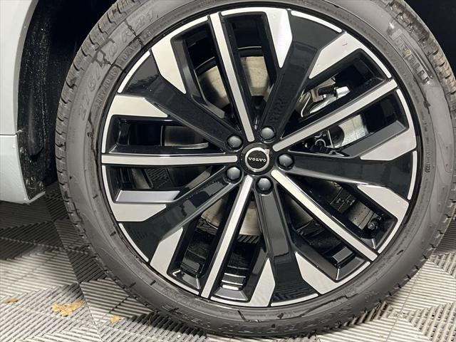 new 2026 Volvo XC90 Plug-In Hybrid car, priced at $81,875