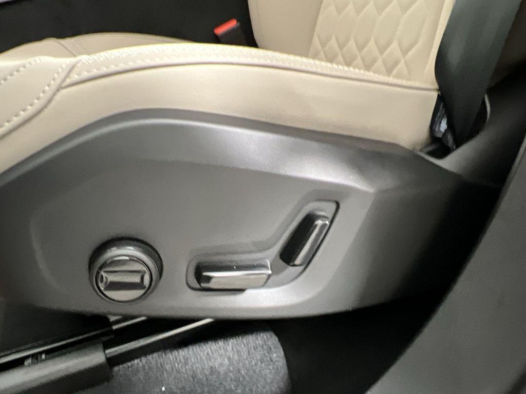 new 2026 Volvo XC90 Plug-In Hybrid car, priced at $80,875