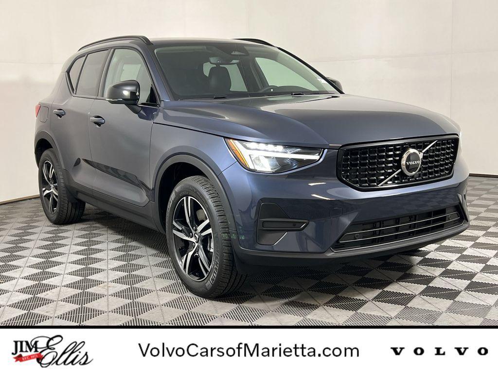 new 2026 Volvo XC40 car