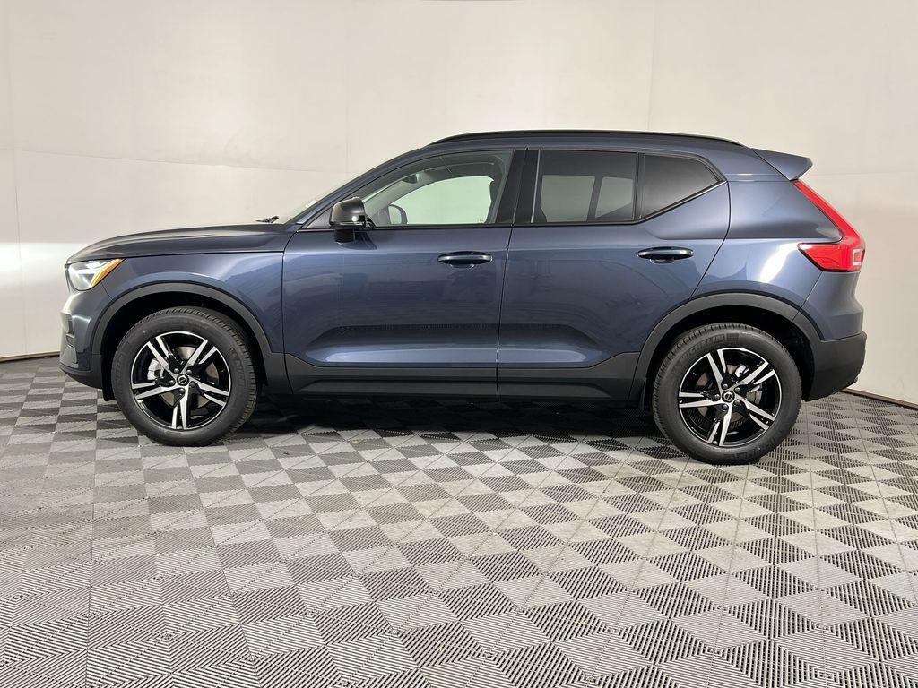 new 2026 Volvo XC40 car