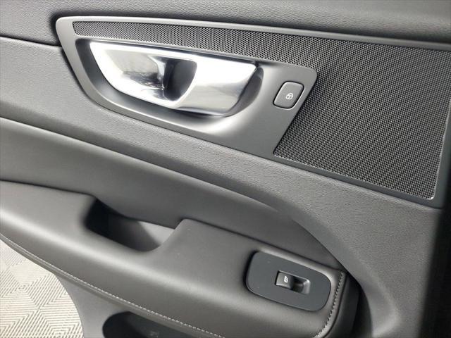 new 2025 Volvo XC60 car, priced at $47,345