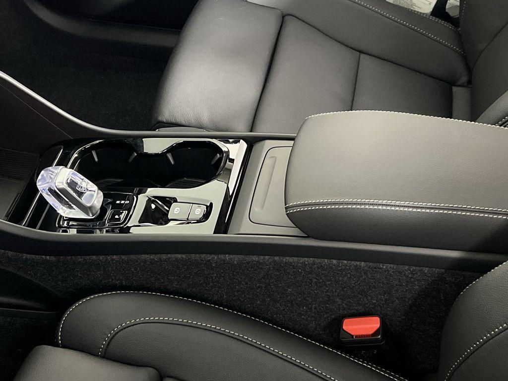 new 2026 Volvo XC40 car, priced at $46,975