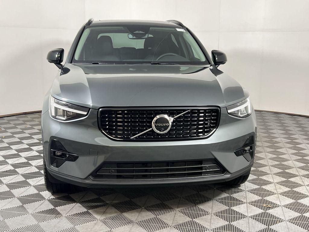 new 2026 Volvo XC40 car, priced at $46,975