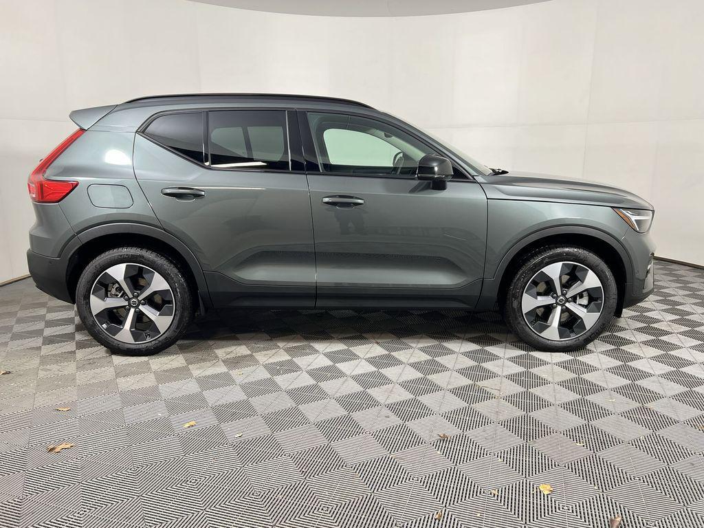 new 2026 Volvo XC40 car, priced at $46,975
