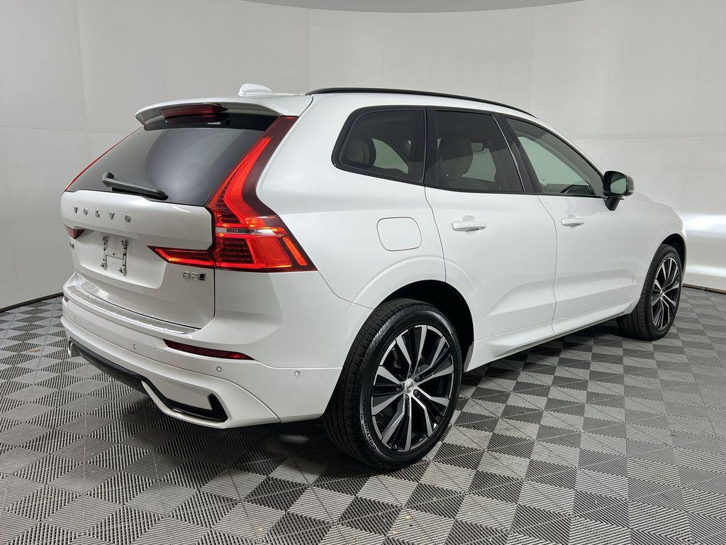 used 2023 Volvo XC60 car, priced at $32,480