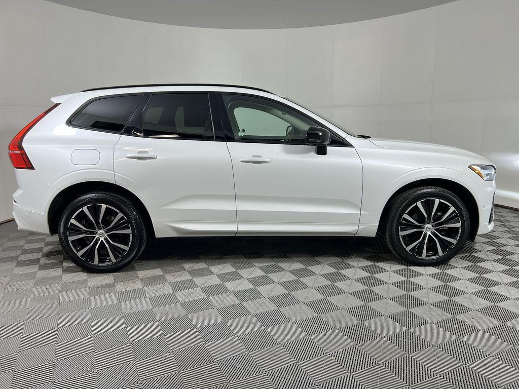 used 2023 Volvo XC60 car, priced at $32,480