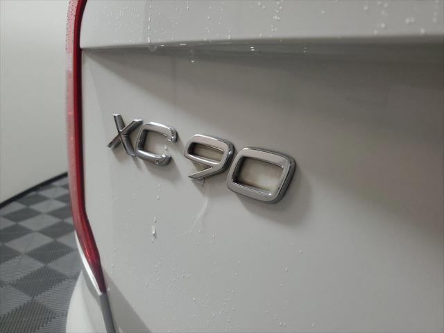 used 2022 Volvo XC90 car, priced at $27,500