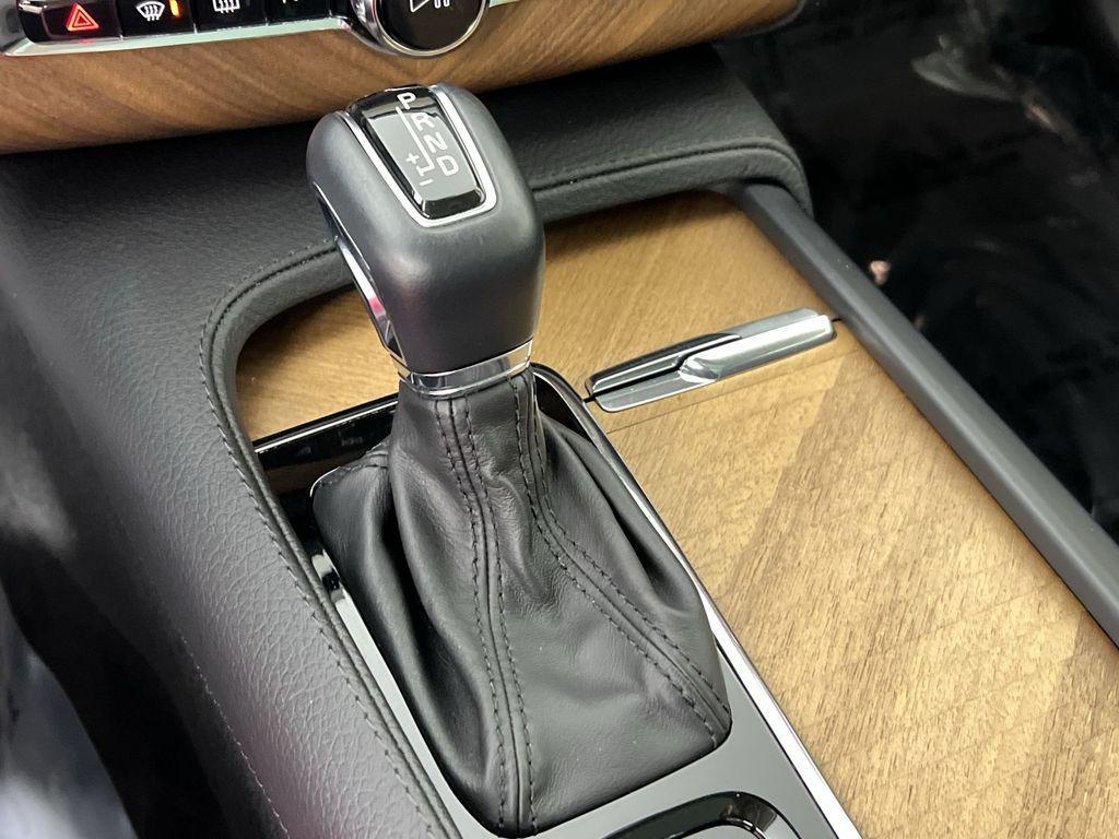 used 2021 Volvo XC90 car, priced at $32,407