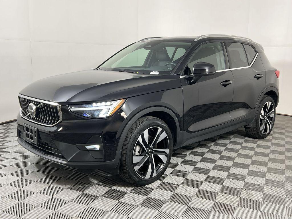 used 2025 Volvo XC40 car, priced at $36,648