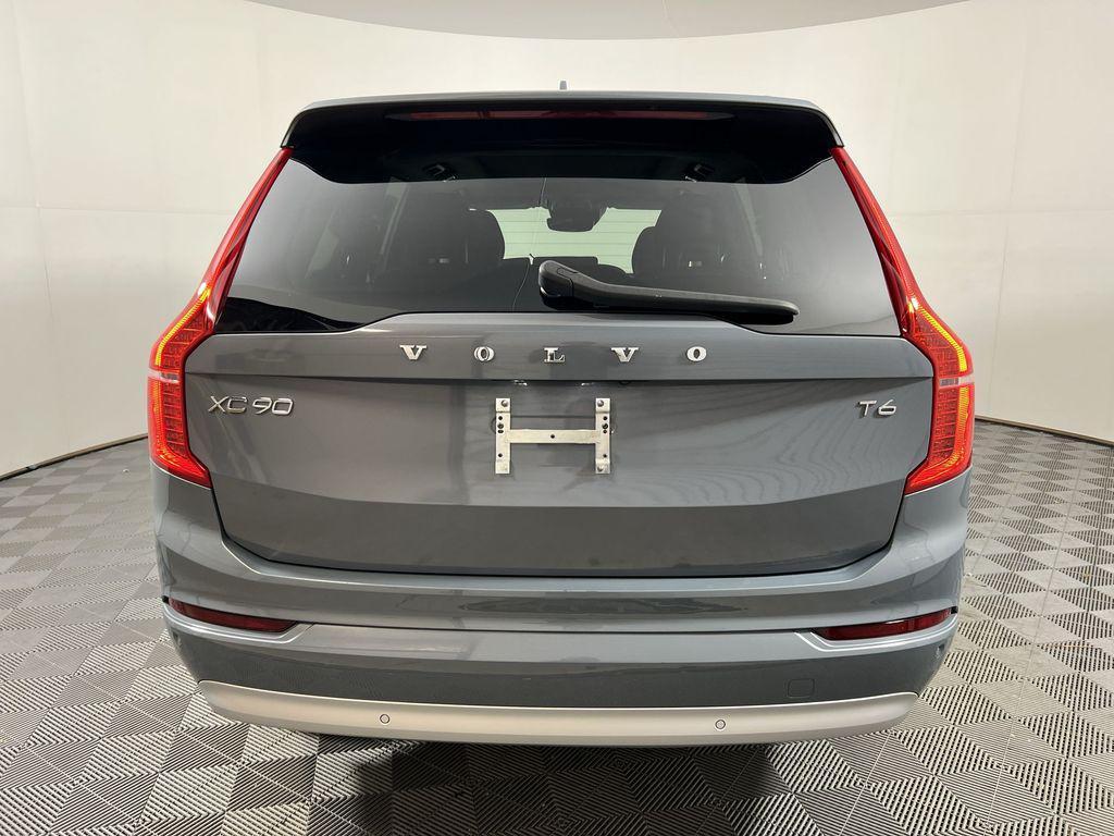 used 2022 Volvo XC90 car, priced at $35,664