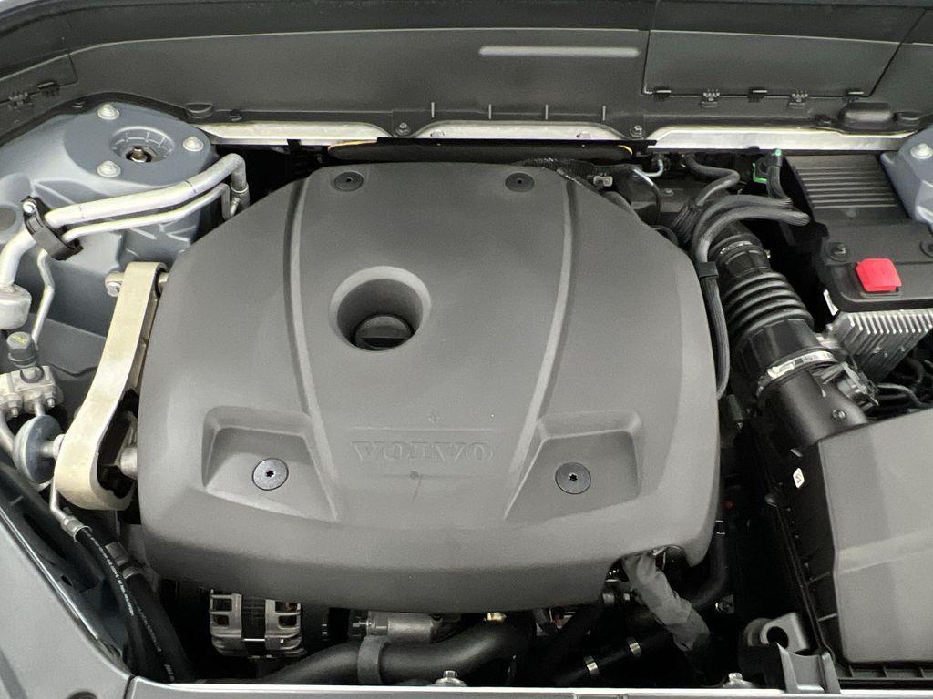 used 2022 Volvo XC90 car, priced at $35,664