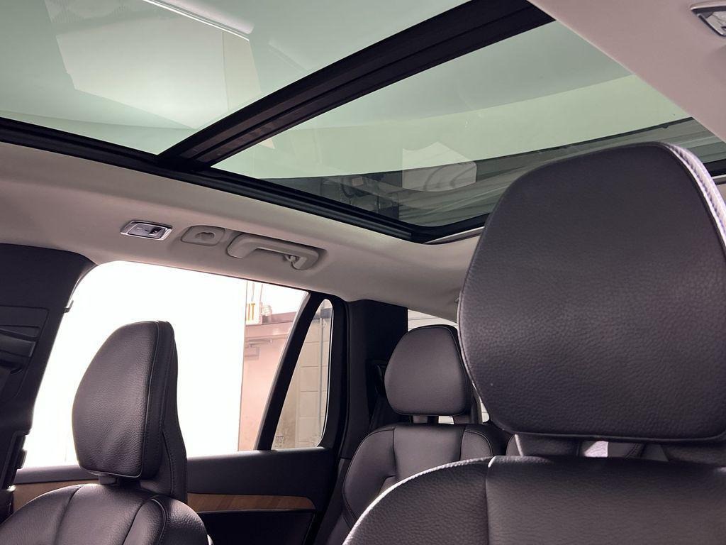 used 2022 Volvo XC90 car, priced at $35,664