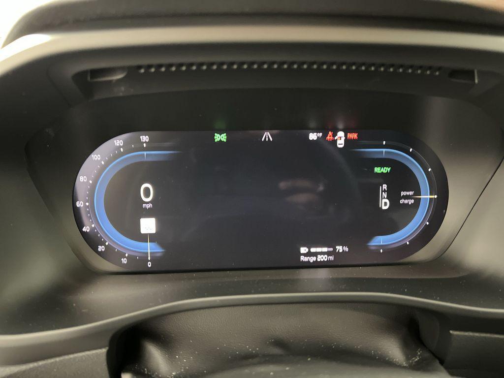 used 2024 Volvo C40 Recharge Pure Electric car, priced at $39,900