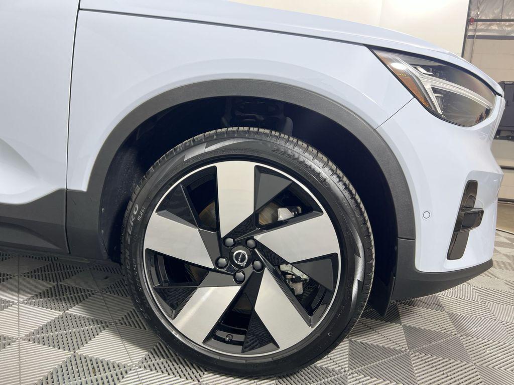 used 2024 Volvo C40 Recharge Pure Electric car, priced at $39,900