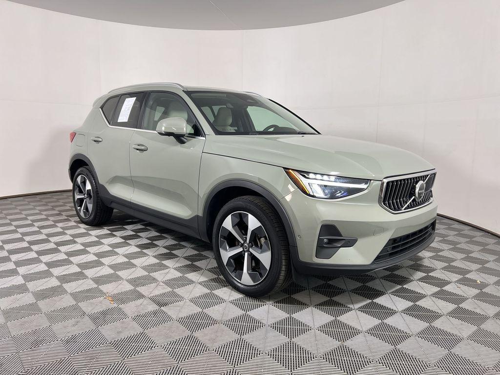 used 2024 Volvo XC40 car, priced at $34,917