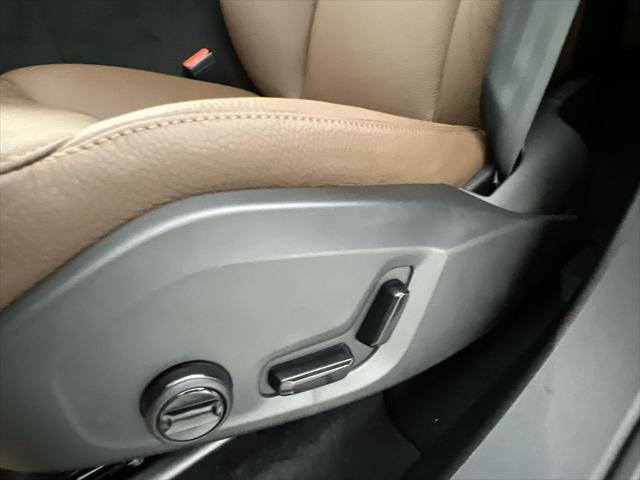 new 2025 Volvo XC60 car, priced at $55,360