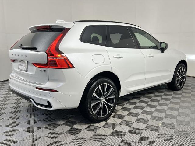 new 2025 Volvo XC60 car, priced at $55,360