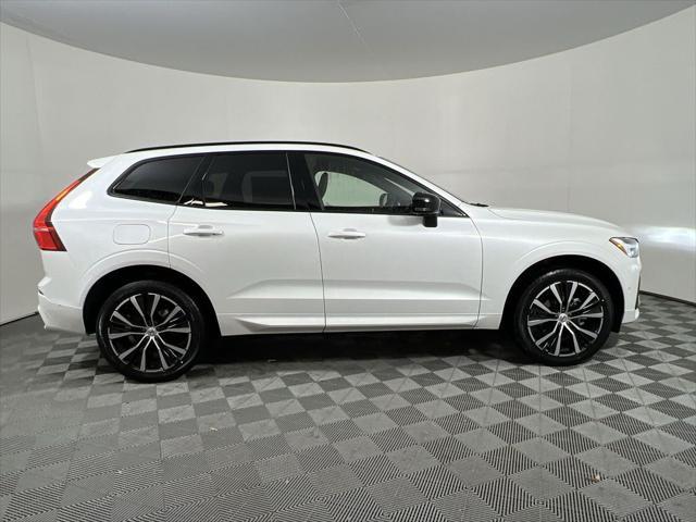 new 2025 Volvo XC60 car, priced at $55,360