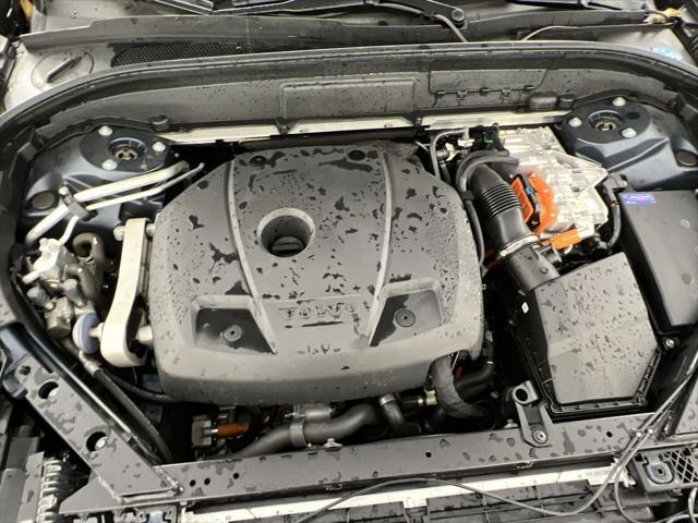 used 2022 Volvo XC60 Recharge Plug-In Hybrid car, priced at $39,900