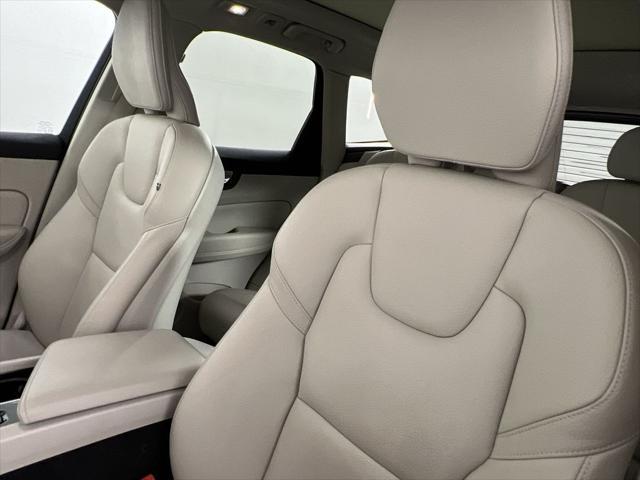 used 2022 Volvo XC60 Recharge Plug-In Hybrid car, priced at $39,900