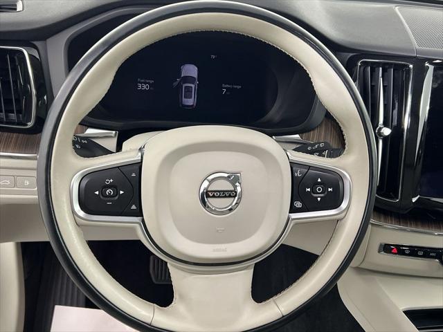 used 2022 Volvo XC60 Recharge Plug-In Hybrid car, priced at $39,900