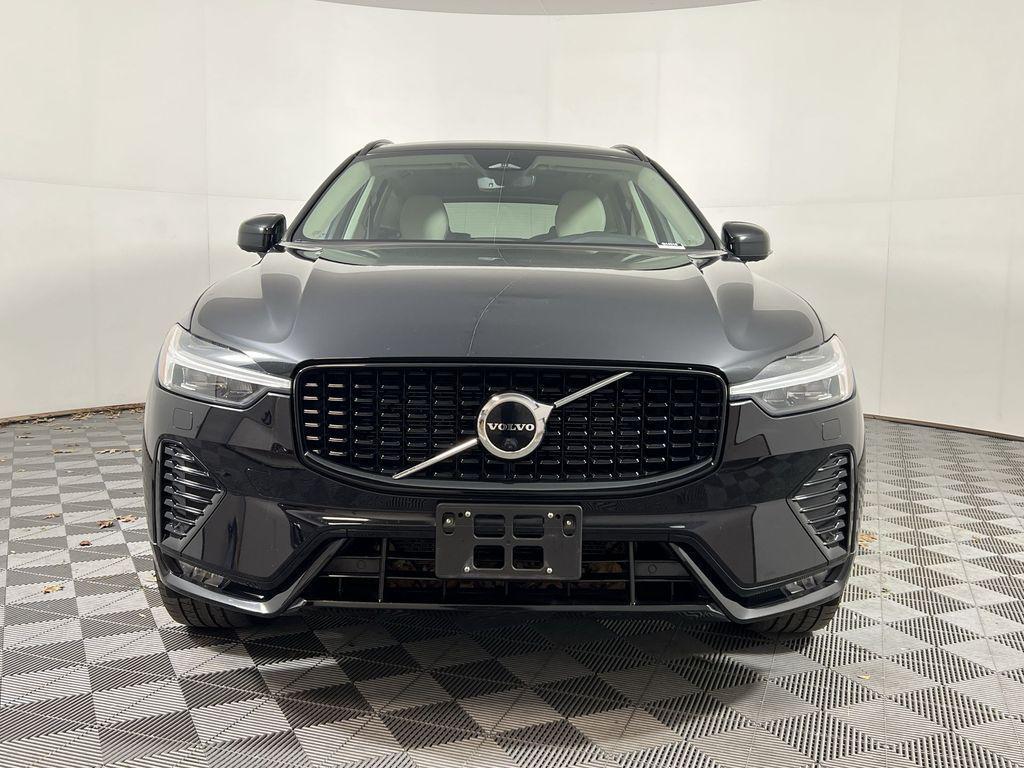 used 2023 Volvo XC60 car, priced at $31,252