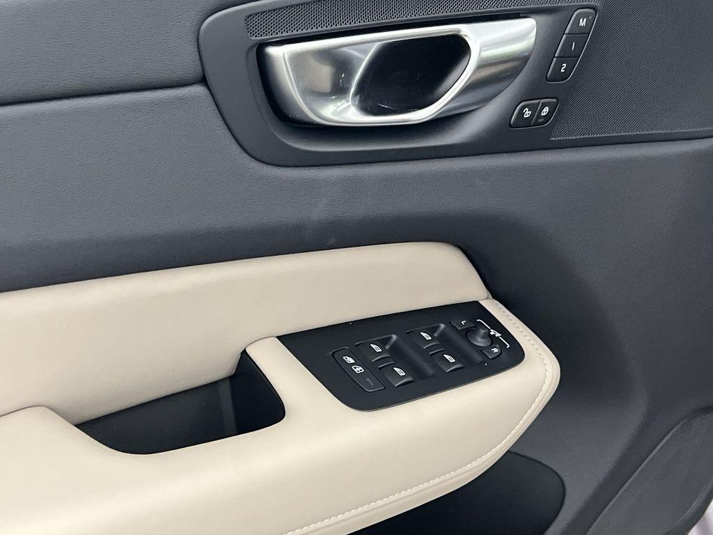 new 2026 Volvo XC60 car