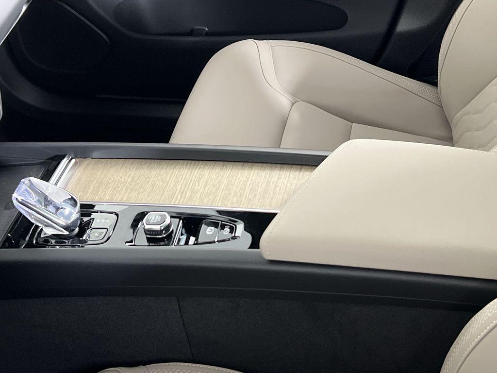 new 2026 Volvo XC60 car