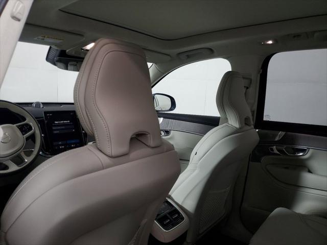 new 2025 Volvo XC90 car, priced at $78,545