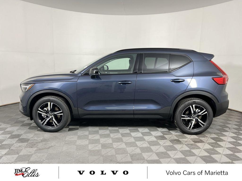 new 2026 Volvo XC40 car